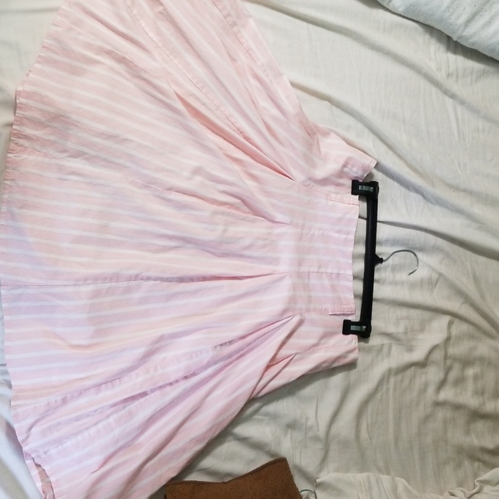 Skirt - Picture 2 of 4